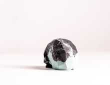 Load image into Gallery viewer, Mini Collectible Skull - Marbled - 108