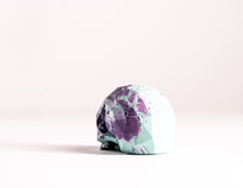 Load image into Gallery viewer, Mini Collectible Skull - Marbled - 128
