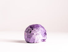 Load image into Gallery viewer, Mini Collectible Skull - Marbled - 141