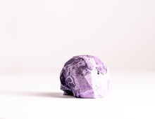 Load image into Gallery viewer, Mini Collectible Skull - Marbled - 148