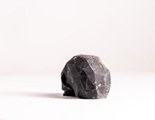 Load image into Gallery viewer, Mini Collectible Skull - Marbled - 157