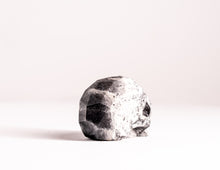 Load image into Gallery viewer, Mini Collectible Skull - Marbled - 160