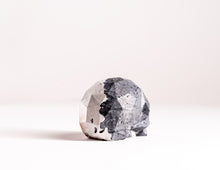Load image into Gallery viewer, Mini Collectible Skull - Marbled - 60