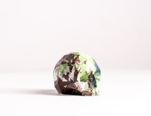 Load image into Gallery viewer, Mini Collectible Skull - Marbled - 62