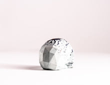 Load image into Gallery viewer, Mini Collectible Skull - Marbled - 95