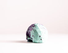 Load image into Gallery viewer, Mini Collectible Skull - Marbled - 02