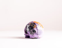 Load image into Gallery viewer, Mini Collectible Skull - Marbled - 07