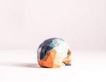 Load image into Gallery viewer, Mini Collectible Skull - Marbled - 119
