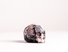 Load image into Gallery viewer, Mini Collectible Skull - Marbled - 134
