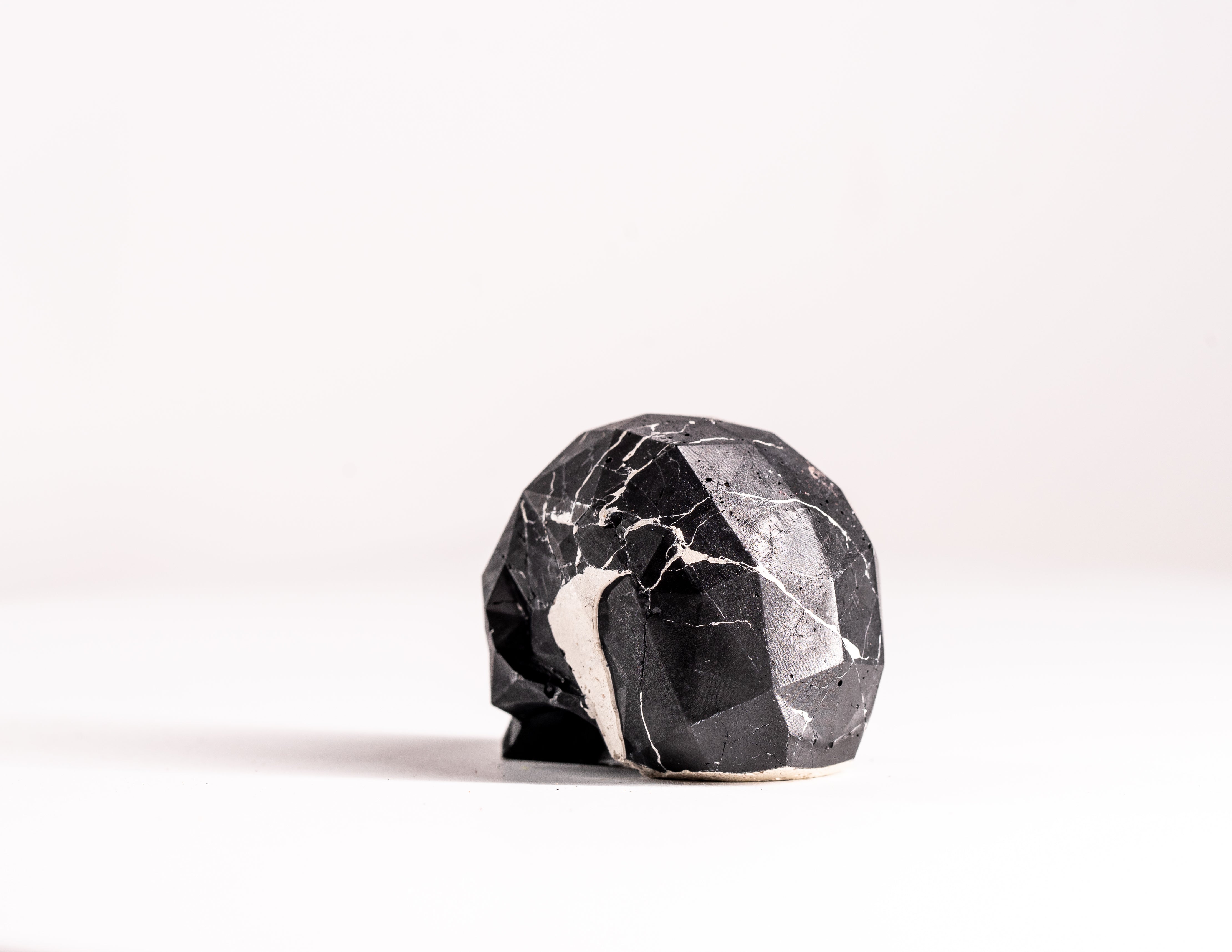 Mini Collectible Skull - Marbled - 143