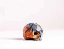 Load image into Gallery viewer, Mini Collectible Skull - Marbled - 154
