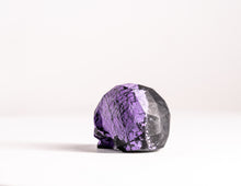 Load image into Gallery viewer, Mini Collectible Skull - Marbled - 159
