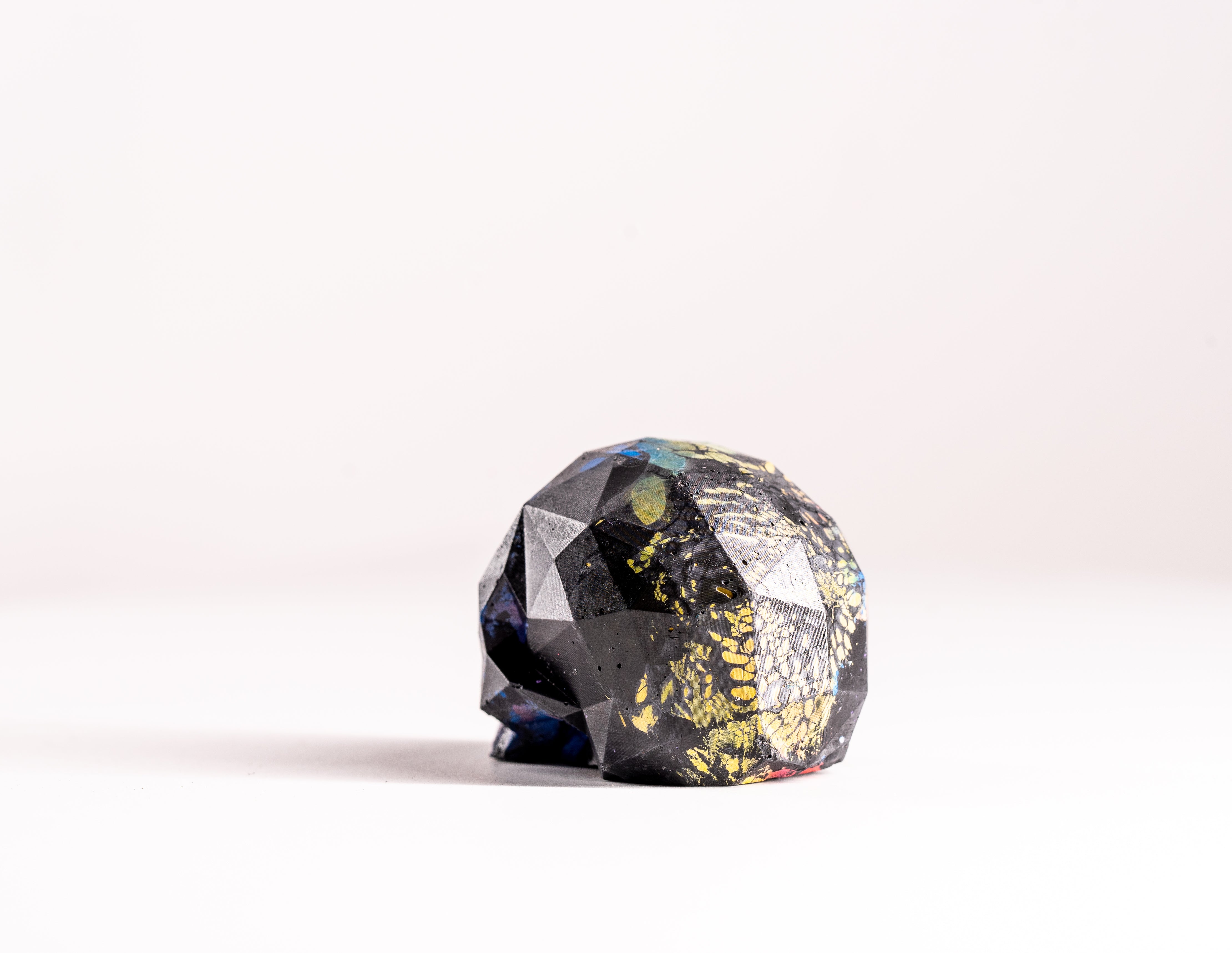 Mini Collectible Skull - Marbled - Rainbow - 36