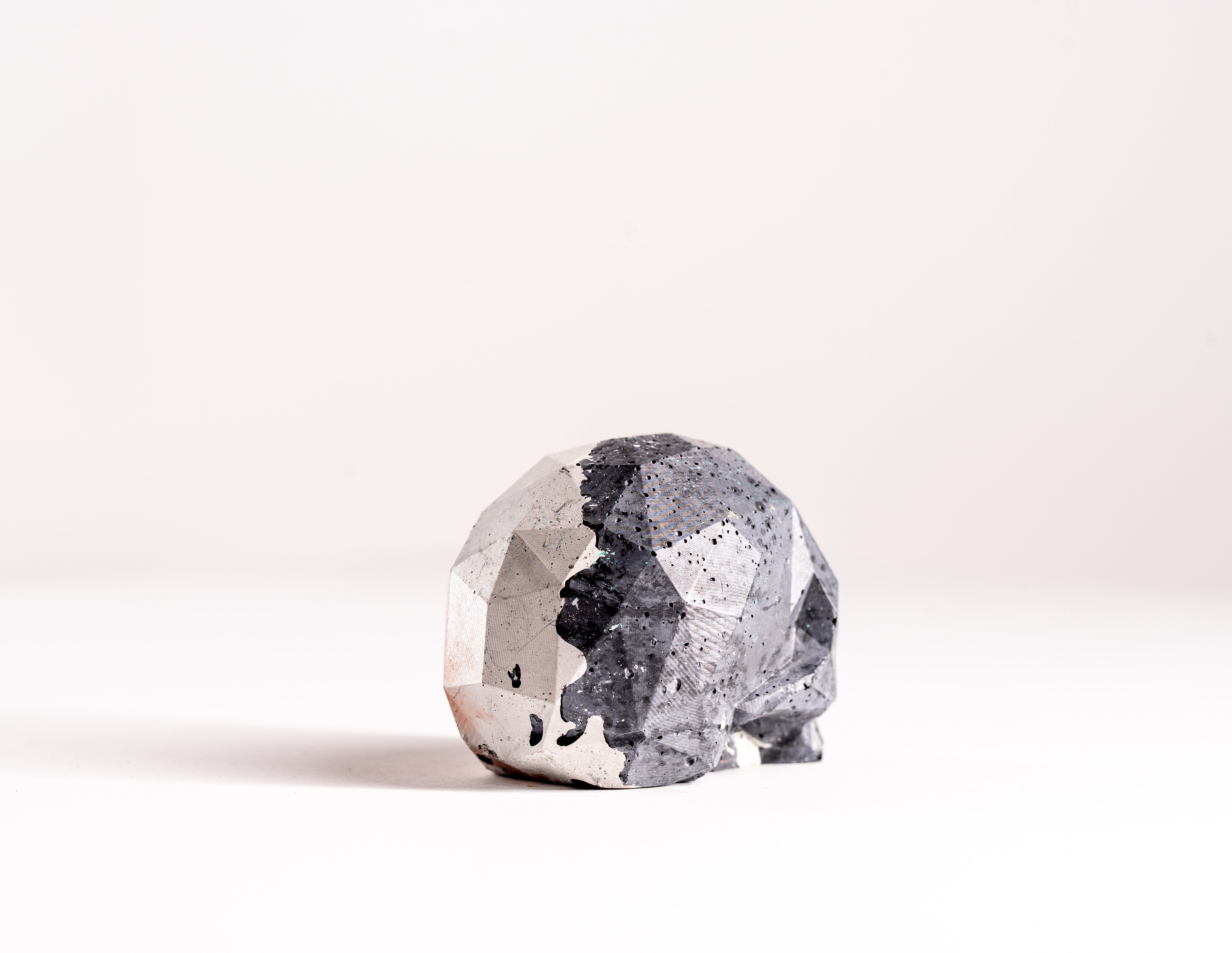 Mini Collectible Skull - Marbled - 60
