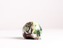 Load image into Gallery viewer, Mini Collectible Skull - Marbled - 62
