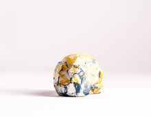 Load image into Gallery viewer, Mini Collectible Skull - Marbled - 73

