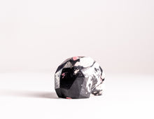 Load image into Gallery viewer, Mini Collectible Skull - Marbled - 86
