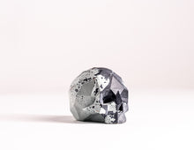 Load image into Gallery viewer, Mini Collectible Skull - Marbled - 95
