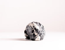 Load image into Gallery viewer, Mini Collectible Skull - Marbled - 05
