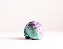 Load image into Gallery viewer, Mini Collectible Skull - Marbled - 09
