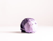 Load image into Gallery viewer, Mini Collectible Skull - Marbled -12
